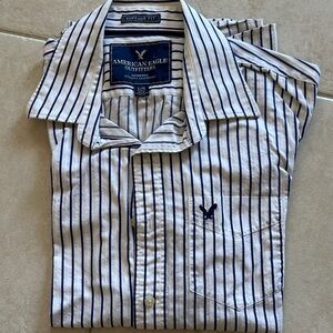 American Eagle Outfitters Blue and White Casual Button Down Shirt